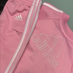 Adidas jumpsuit size:9months